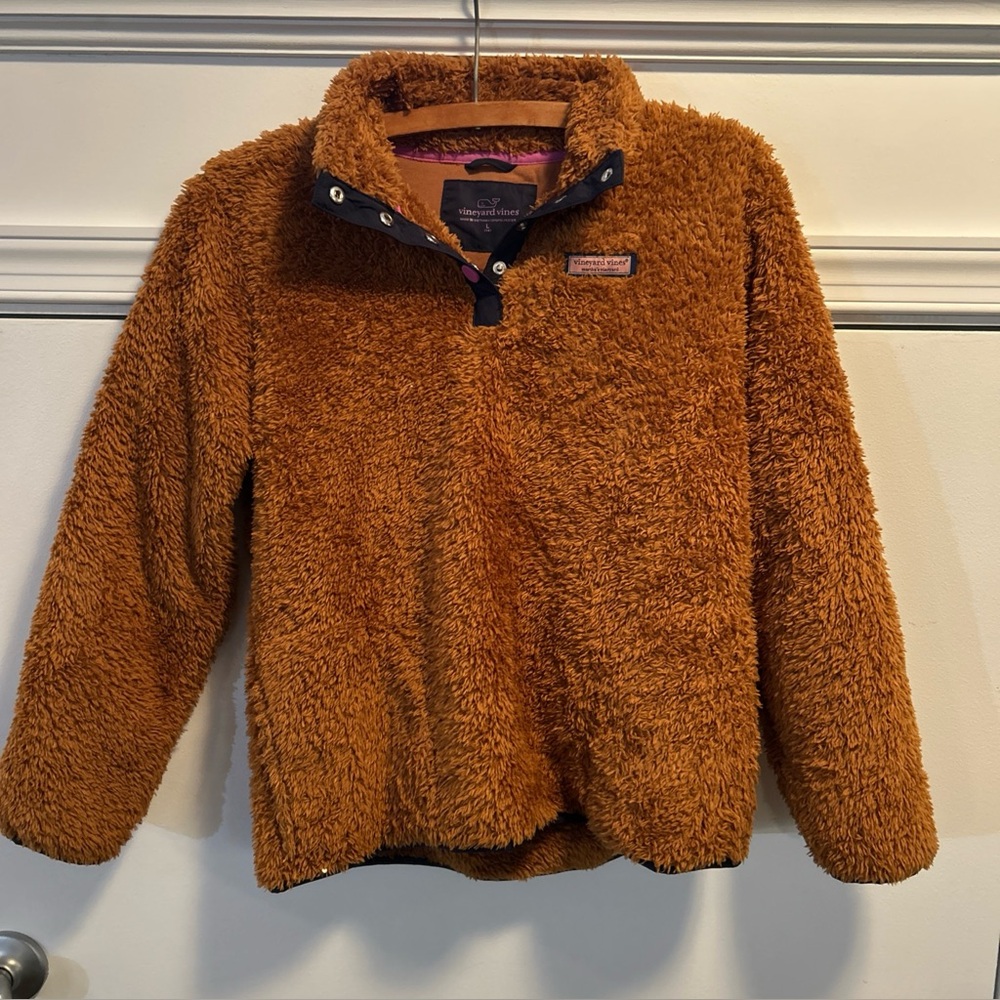 Girls L (14) Vineyard Vines fuzzy snap placket pullover sweater Gingerbread EUC